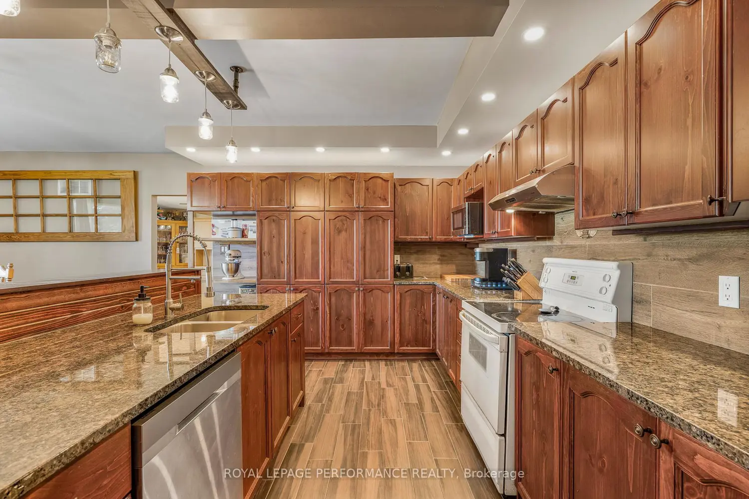 4866 County Road 17 Road