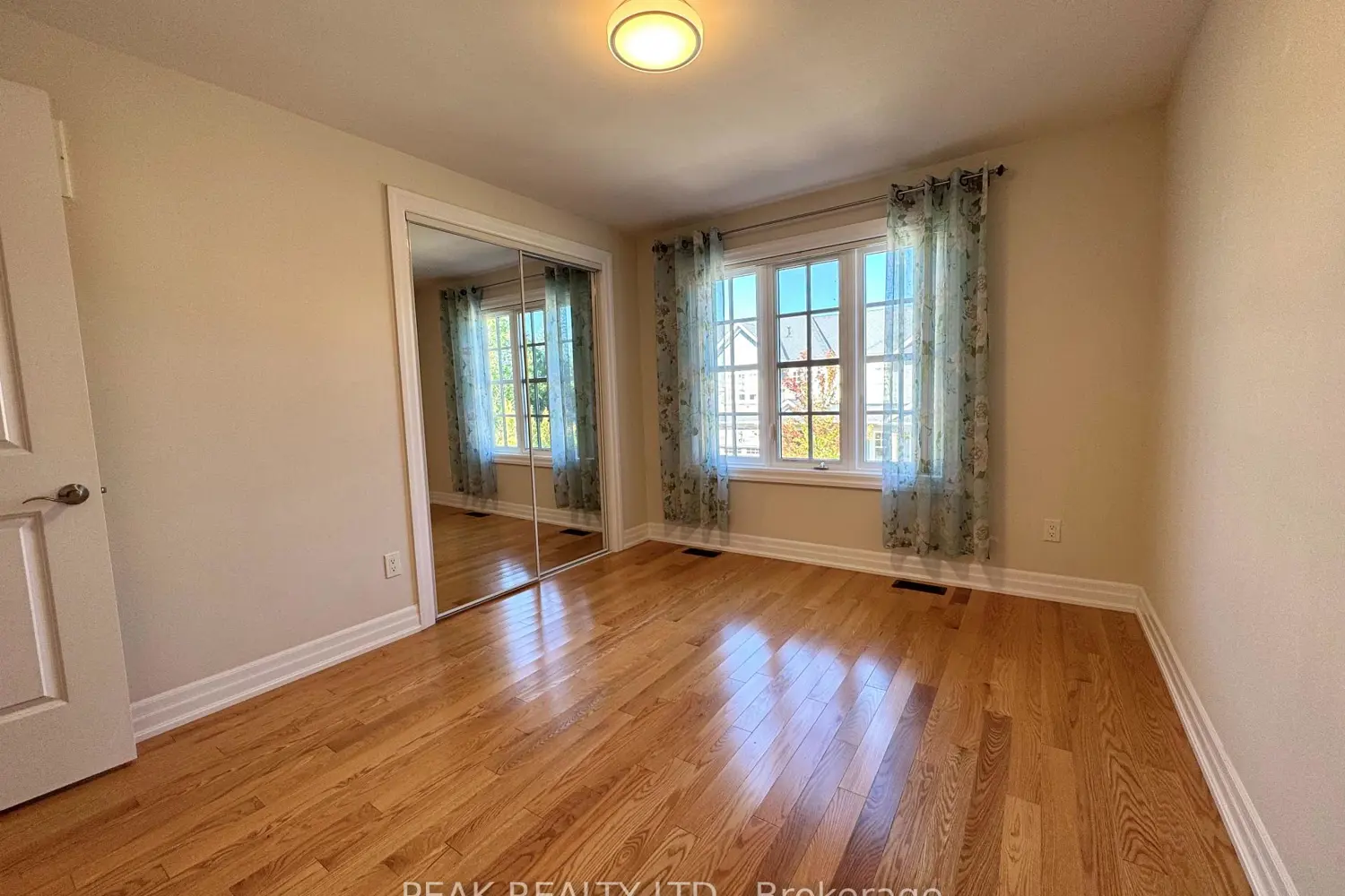 Additional image 8 of 44 Windsor Circle