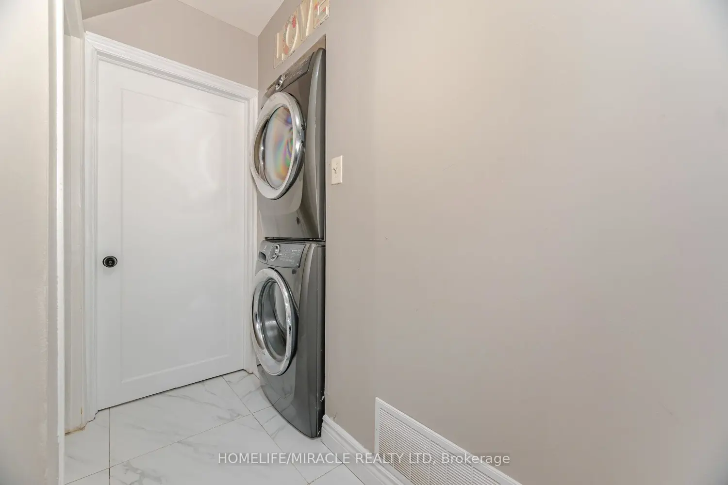 Additional image 8 of 345 Silverstone Drive