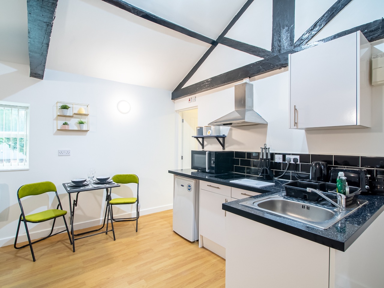 1 Bed Flat, Rivermill Court, LS5, N1 7GU