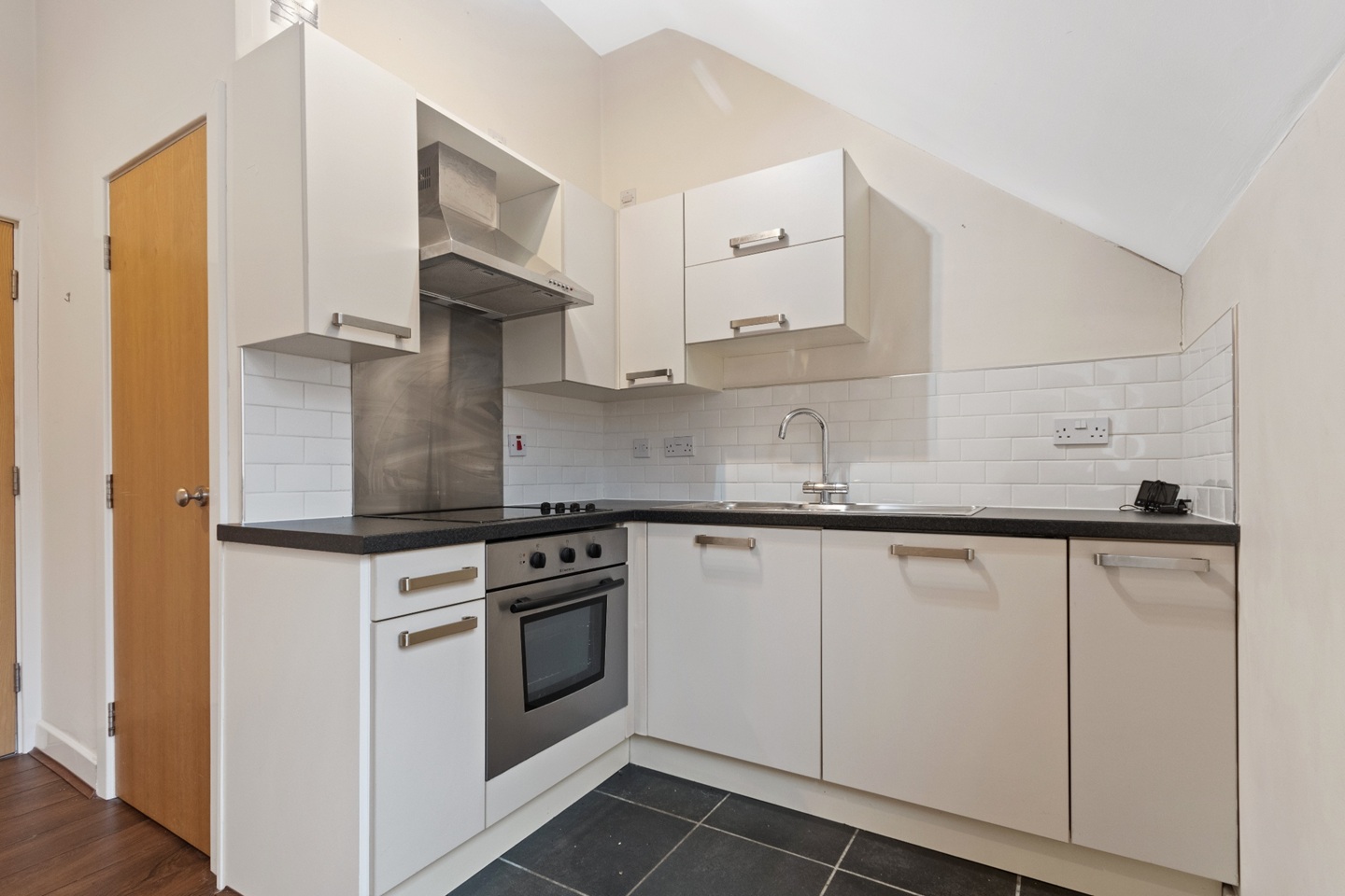 Additional image 5 of 1 Bed Flat, Airedale House, LS13, N1 7GU