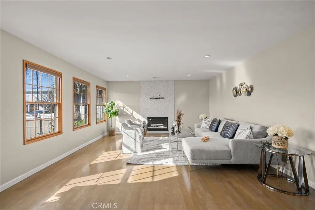 Additional image 42 of 12313 Alberta Dr, Culver City, CA 90230