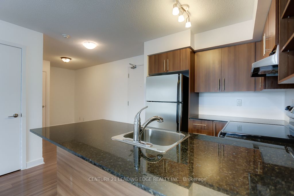 Additional image 5 of 321-120 Dallimore Circle, Toronto, ON, M3C 4J1