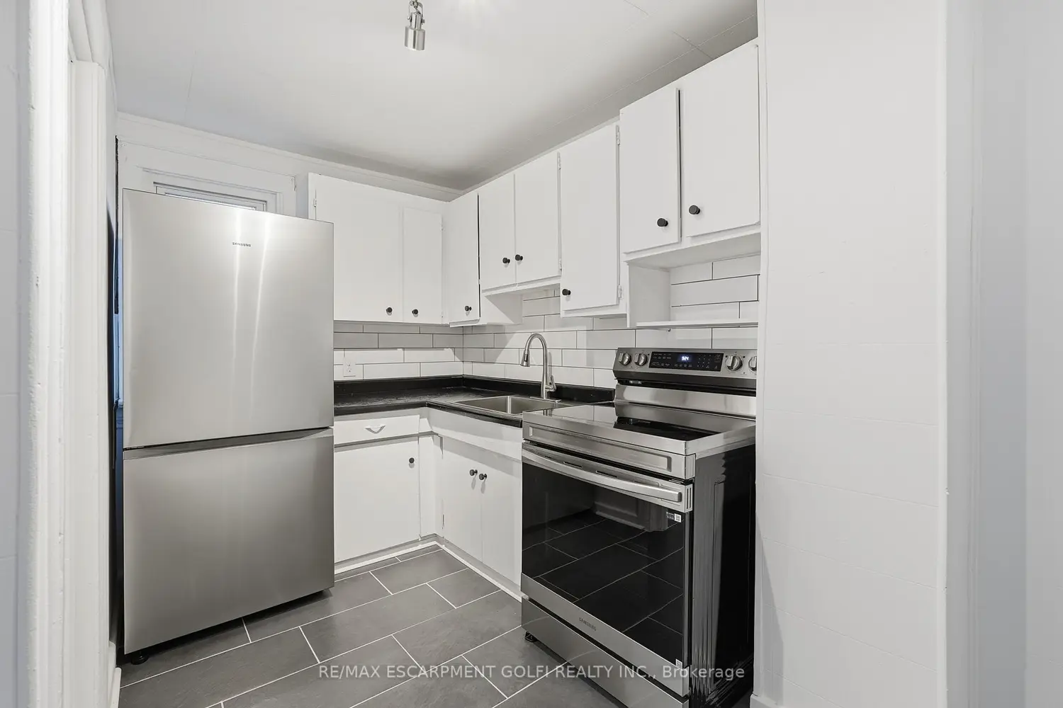 Additional image 7 of 27 Albert Street