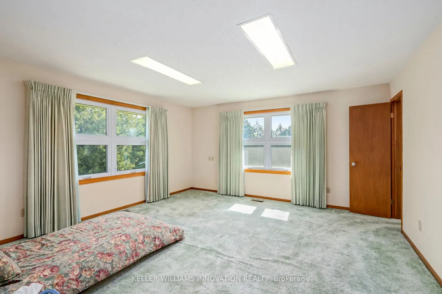 Additional image 13 of 6828 Third Line Road