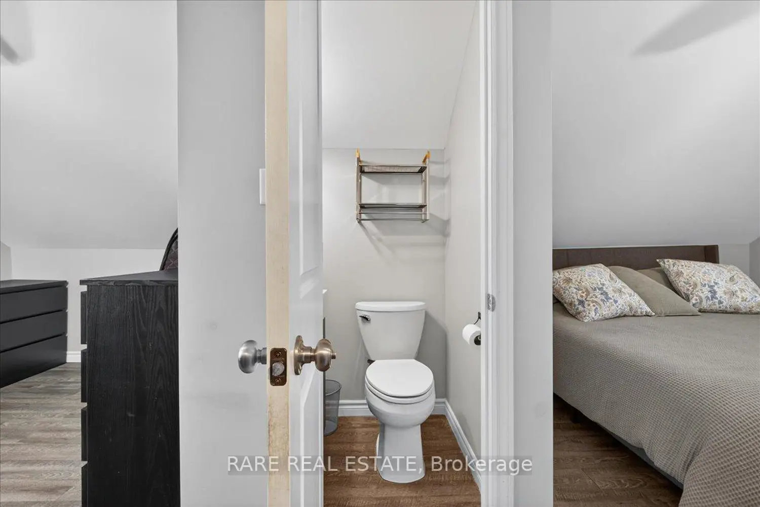 Additional image 14 of 119 Essa Road