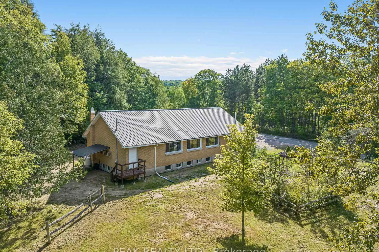 Additional image 17 of 1812 Frontenac Road