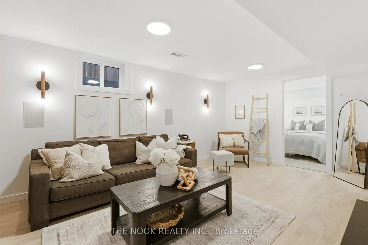 Additional image 12 of 11 Lynn Crescent