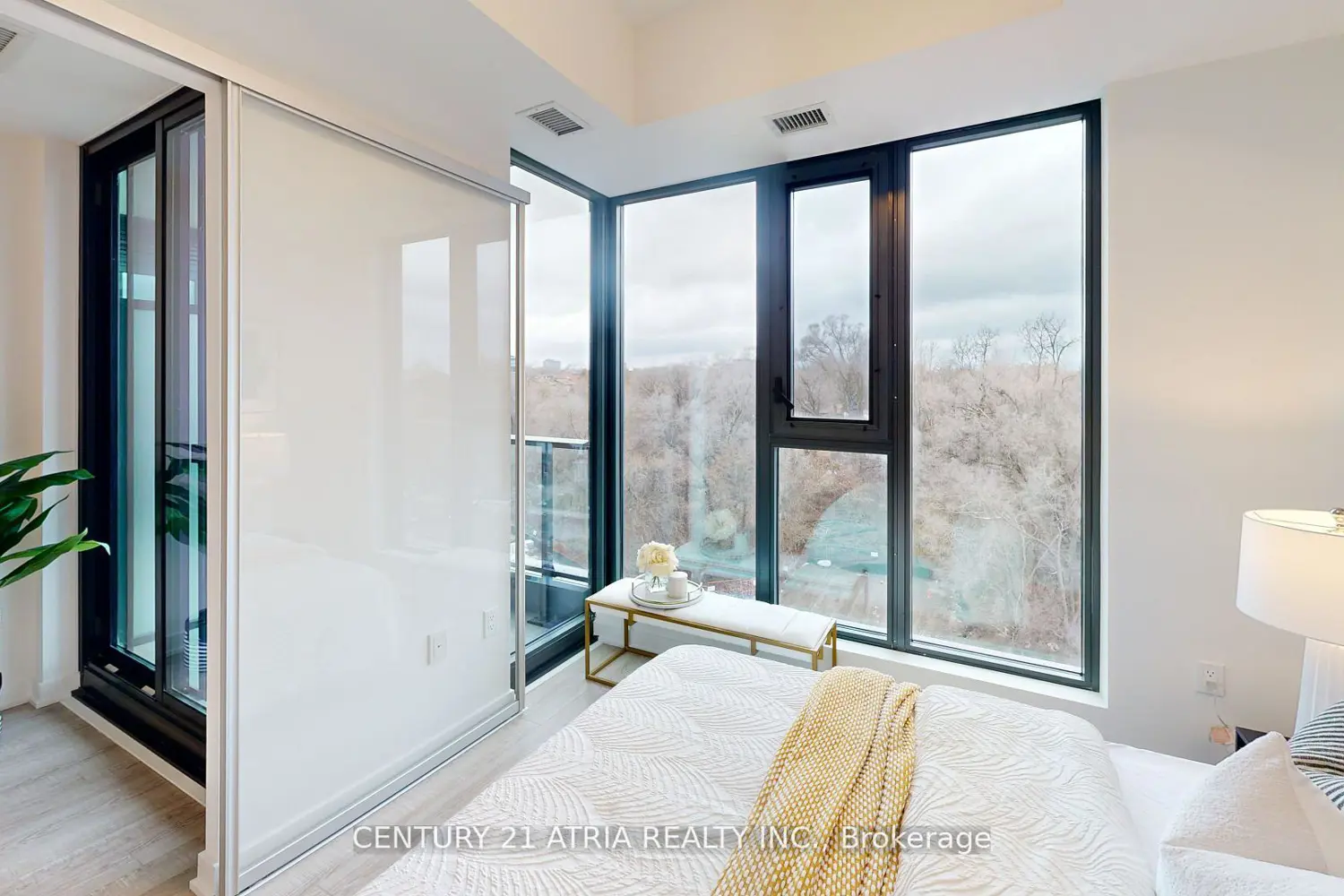 Additional image 4 of 250 Lawrence Avenue 605