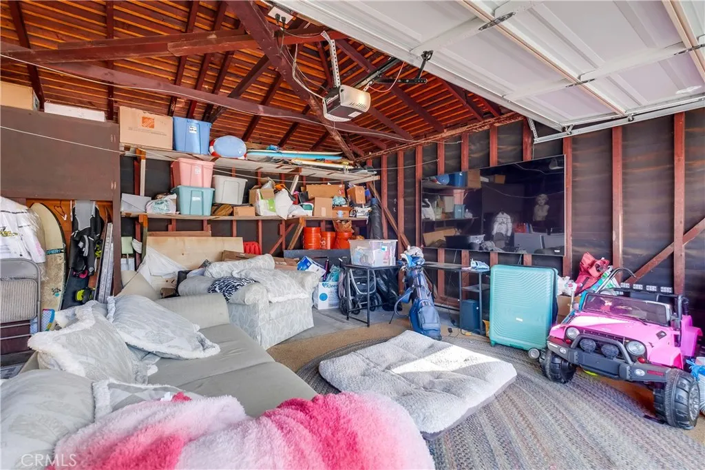 Additional image 34 of 2709 E Van Buren St, Long Beach, CA 90810