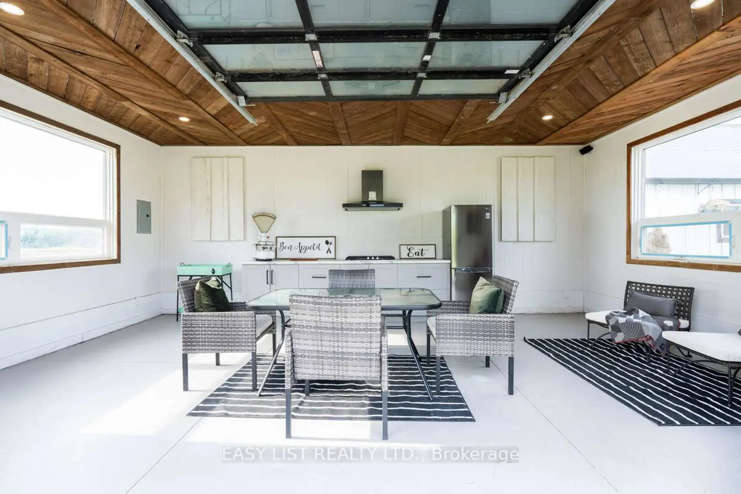 Additional image 10 of 21834 Hwy 3