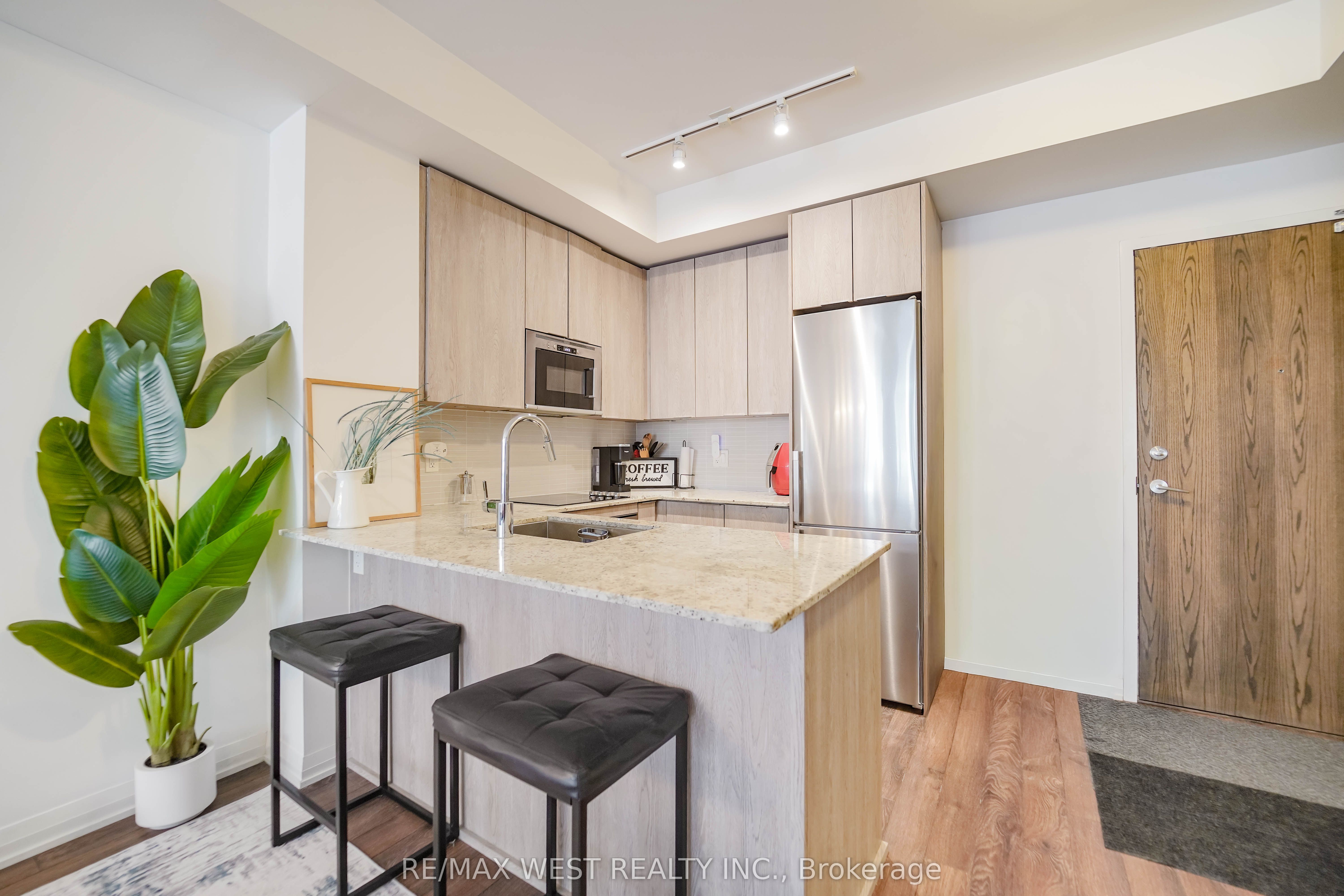 229-99 Eagle Rock Way, Vaughan, ON, L6A 5A7