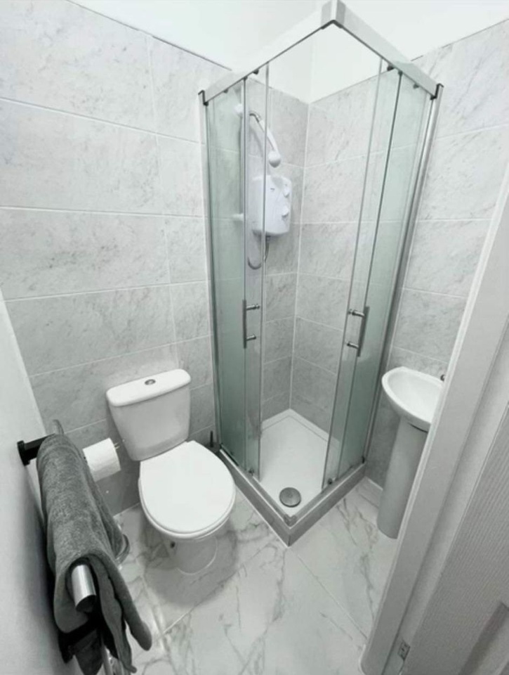 Additional image 4 of Studio Flat, Steel House Lane, B4, N1 7GU