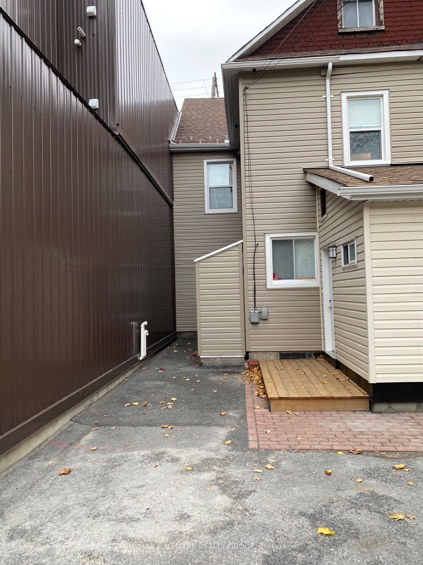 Additional image 4 of 260 Bronson Avenue N, Ottawa, ON, K1R 6H8