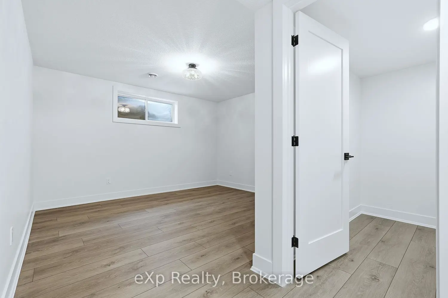 Additional image 17 of 1036 Walton Avenue