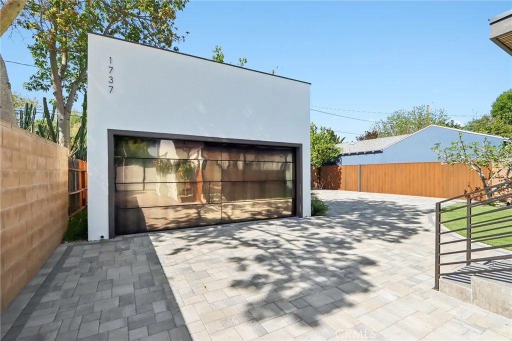 Additional image 84 of 1735 N Lima Street, Burbank, CA 91505