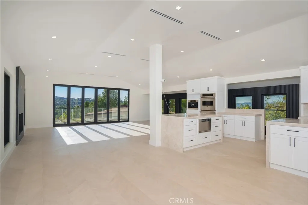 Additional image 133 of 18827 Edleen Drive, Tarzana, CA 91356