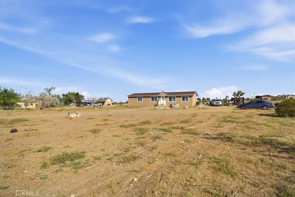 Additional image 32 of 12601 Nandina Rd, Phelan, CA 92371