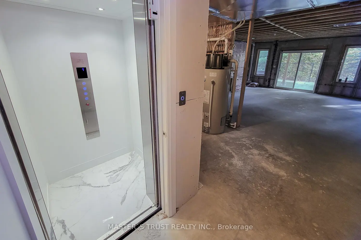 Additional image 18 of 325 Somme Street