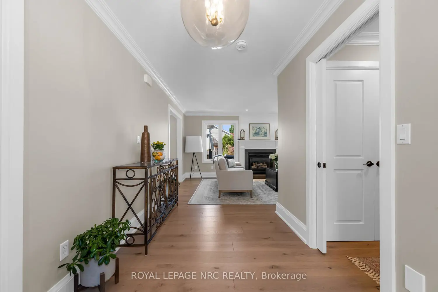 Additional image 2 of 611 Victoria Street