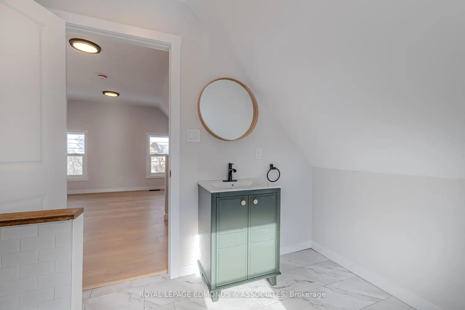 Additional image 11 of 204 Mcallister Street