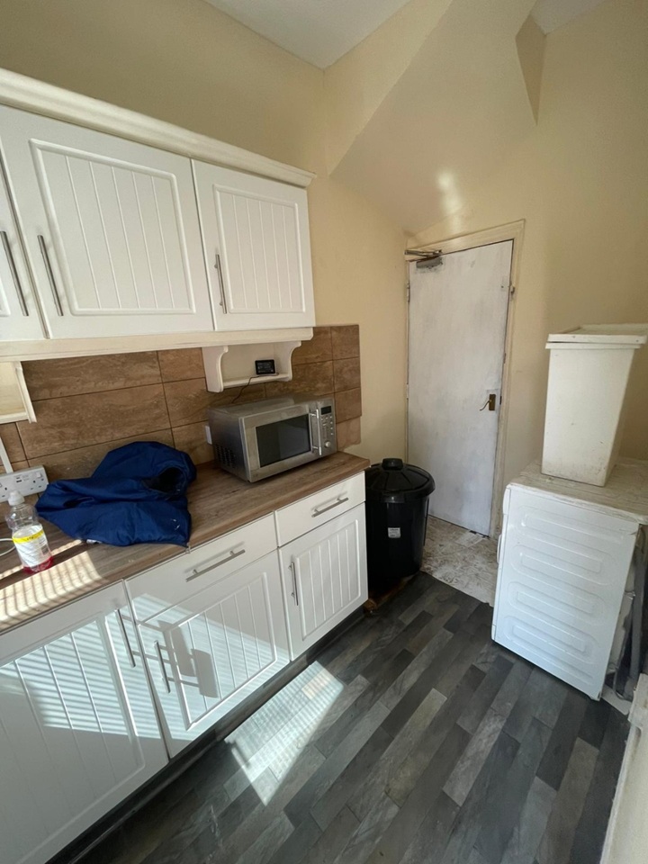 Additional image 5 of Room in a Shared House, St Hildas Mount, LS9, N1 7GU