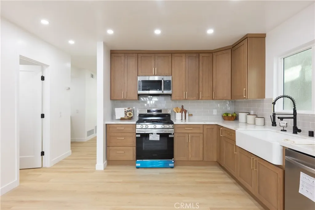 Additional image 17 of 339 Winslow Avenue, Long Beach, CA 90814