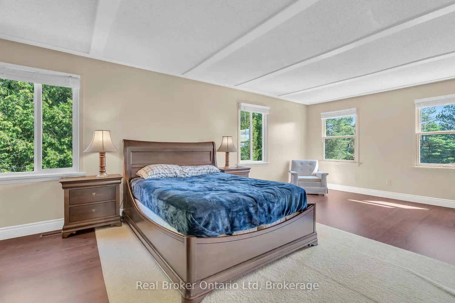 Additional image 12 of 4502 Wellington Road 35 Road