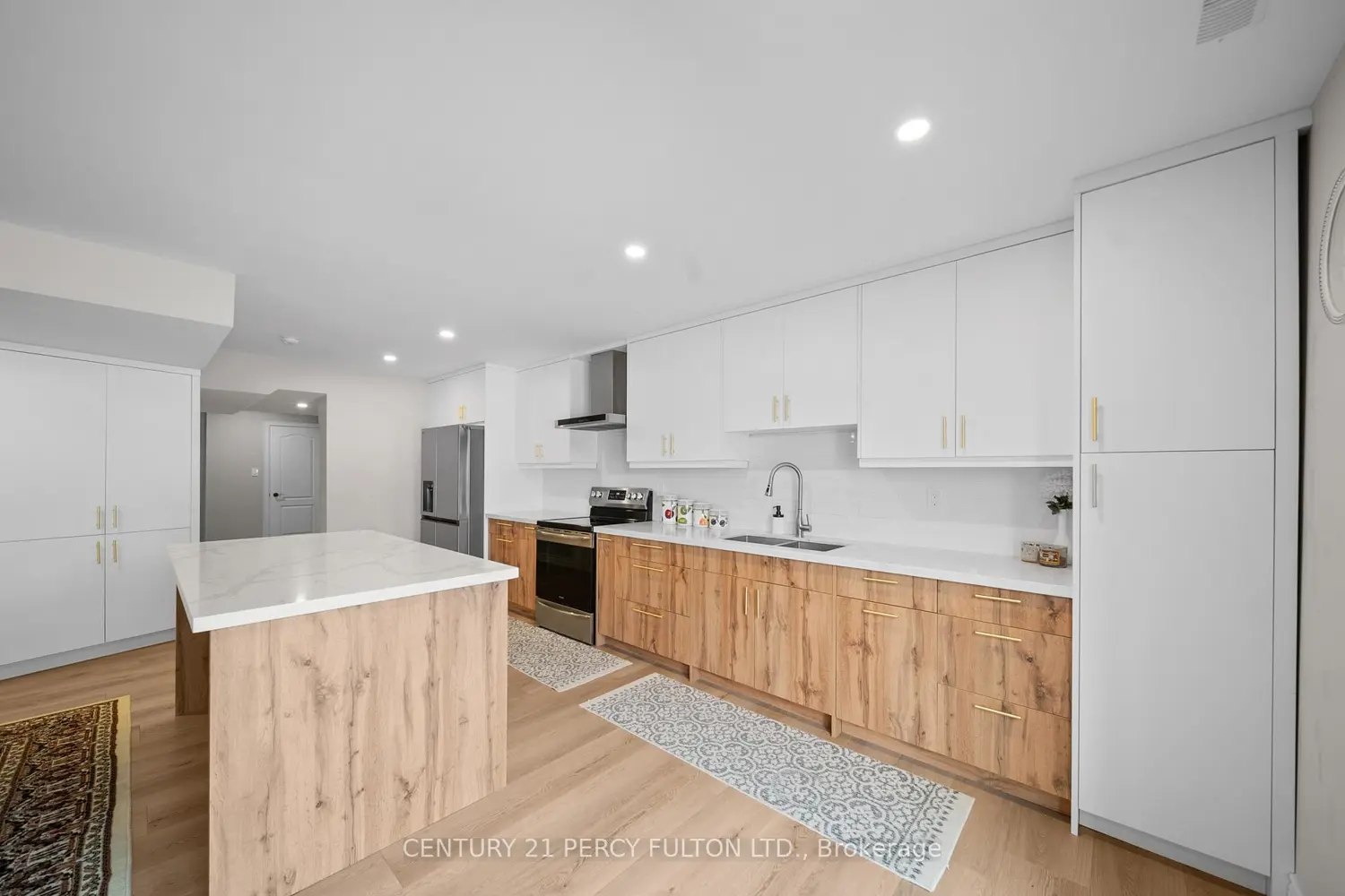 Additional image 17 of 5121 Tom Thomson Court