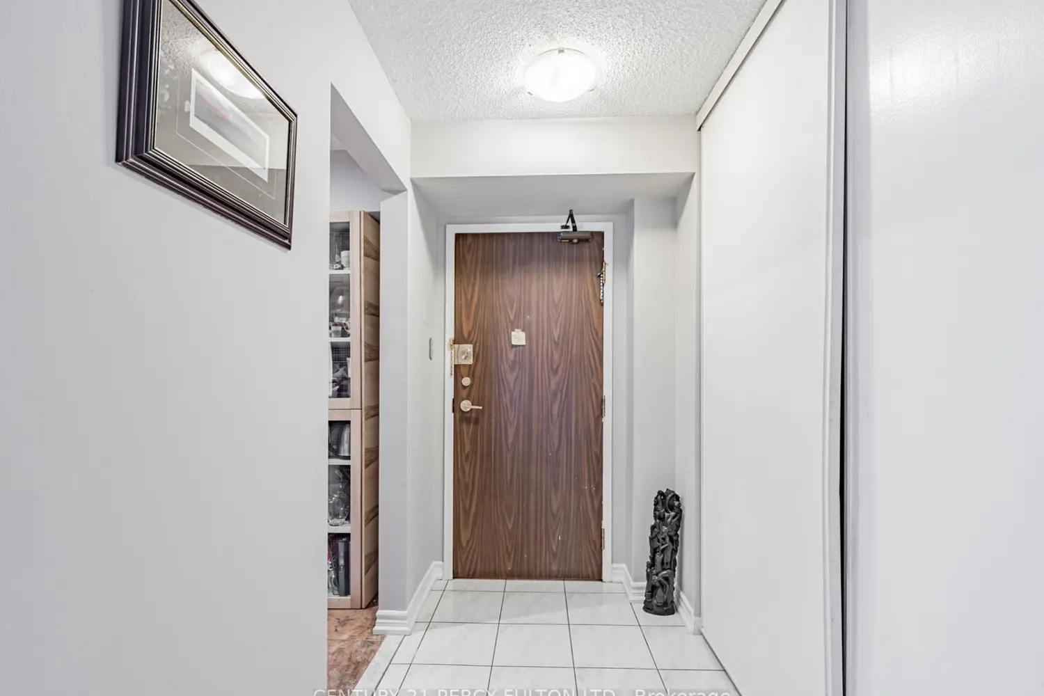 1485 Lakeshore Road 909