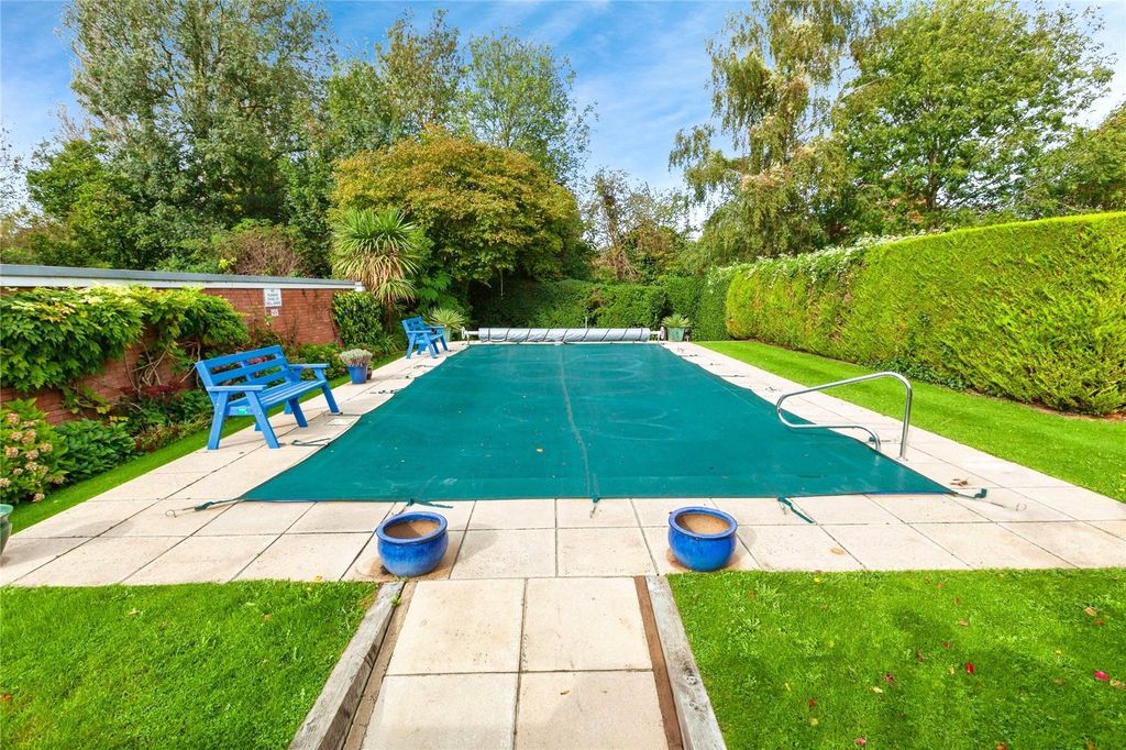 Additional image 17 of 2 bed flat for saleGrosvenor Drive, Maidenhead, Berkshire SL6