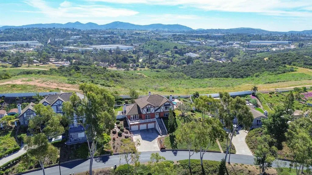 Additional image 100 of 2525 Dundee Way, Vista, CA 92081