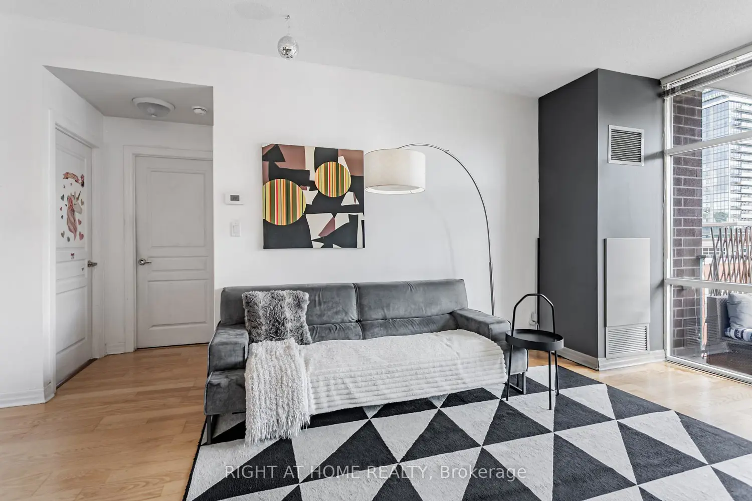 Additional image 9 of 70 Port Street 405