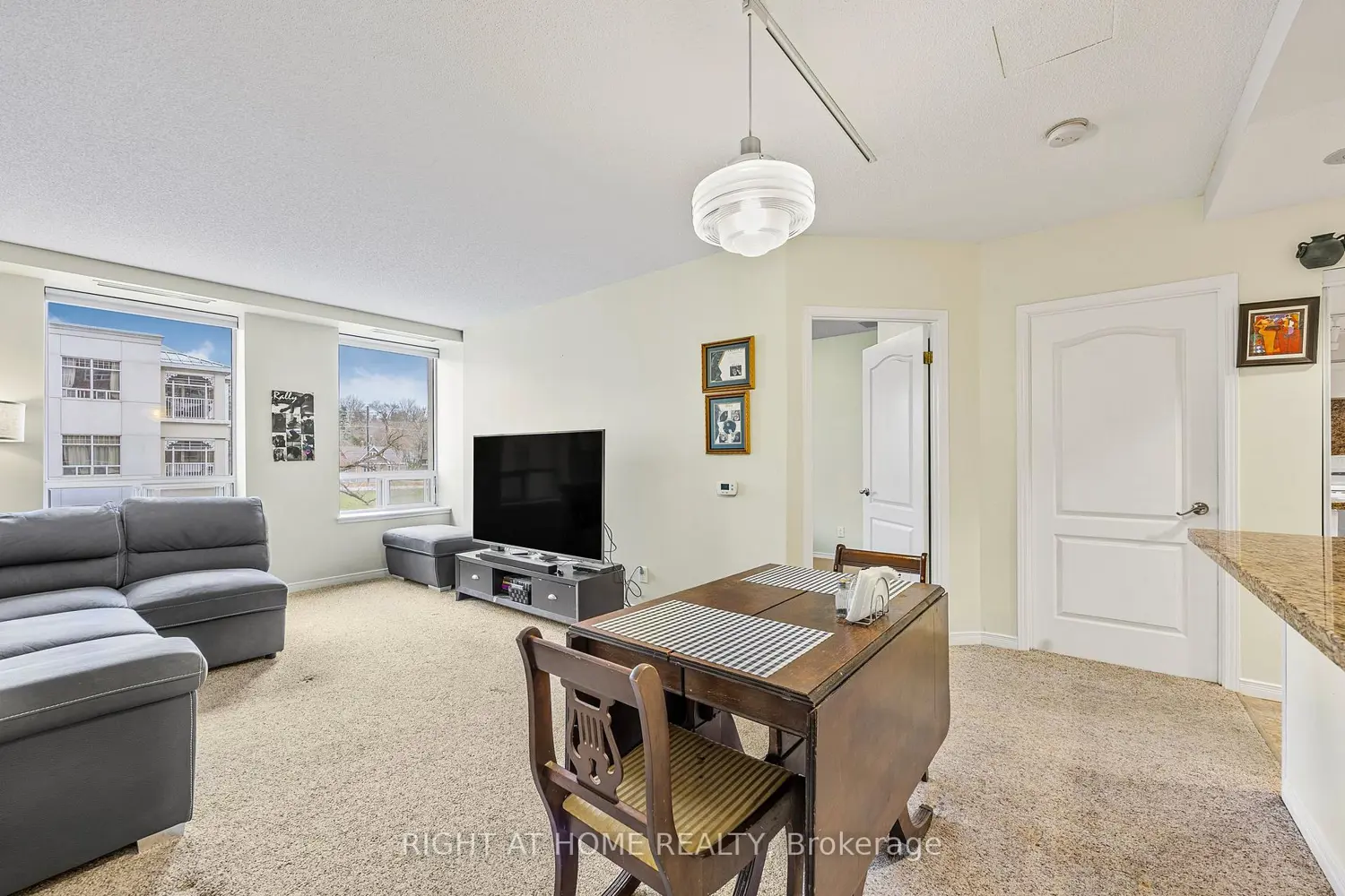 Additional image 7 of 74 Ross Street 53