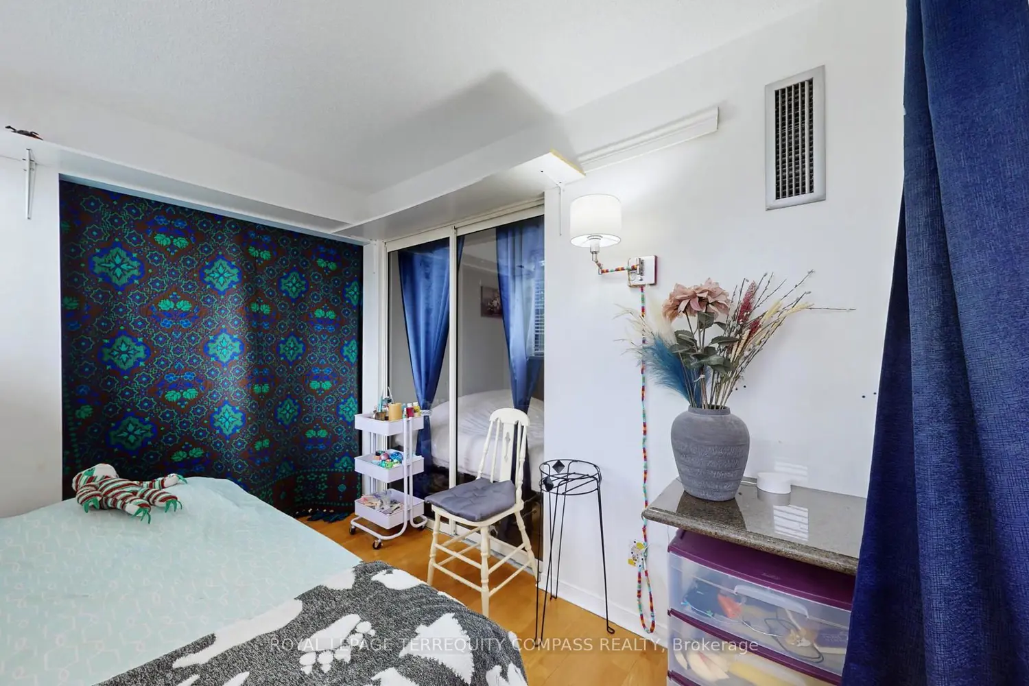 Additional image 15 of 1155 Bough Beeches Boulevard 208