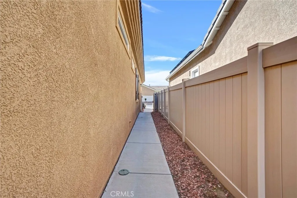 Additional image 50 of 10788 Green Valley Rd, Apple Valley, CA 92308