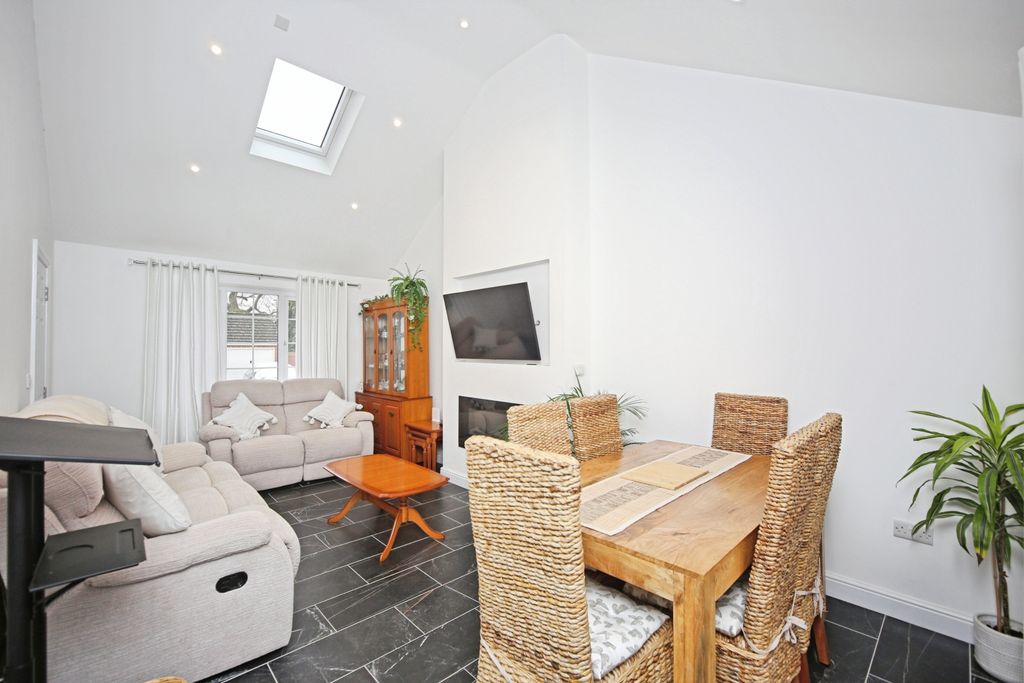 Additional image 8 of 4 bed end terrace house for saleElm Drive, Birmingham B31