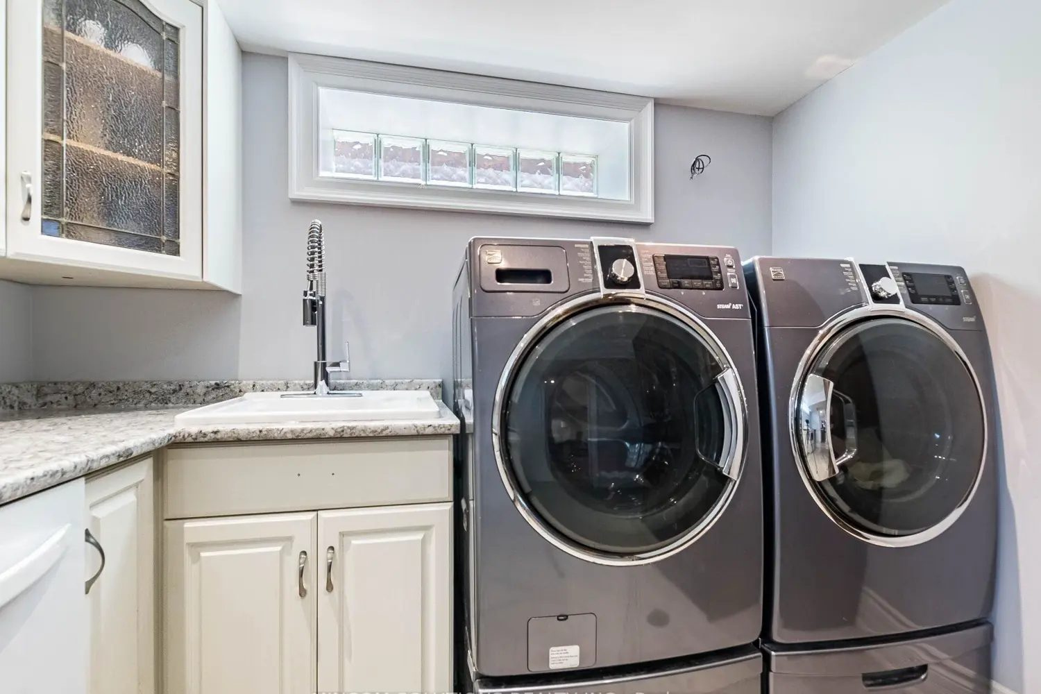 Additional image 18 of 37 Suburban Drive