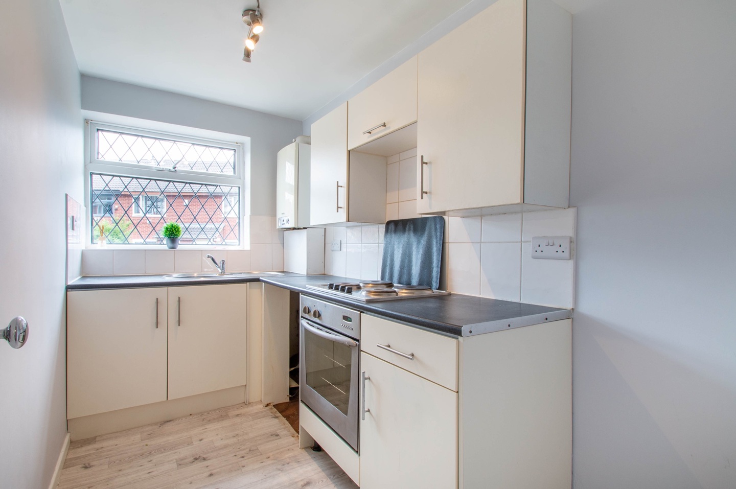 Additional image 8 of 1 Bed Flat, Ingleby Way, LS10, N1 7GU