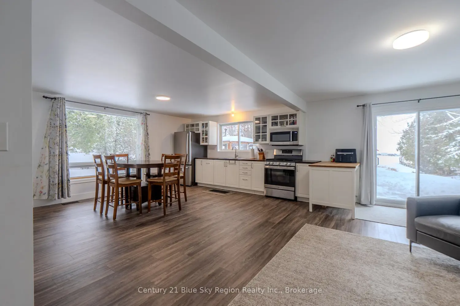 Additional image 8 of 12 Mowat Crescent