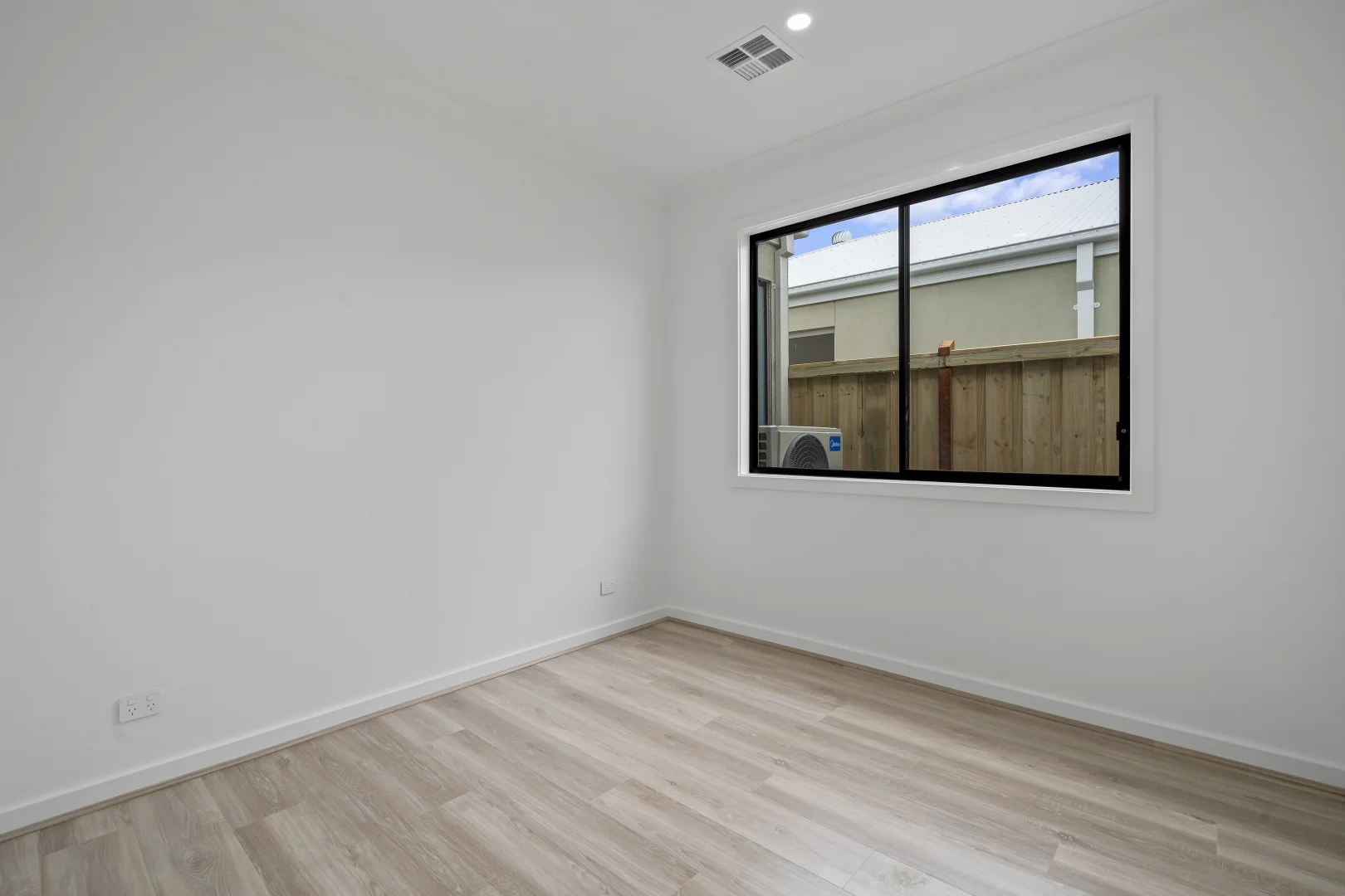 Additional image 8 of 19 Skyline Road, Fraser Rise VIC 3336