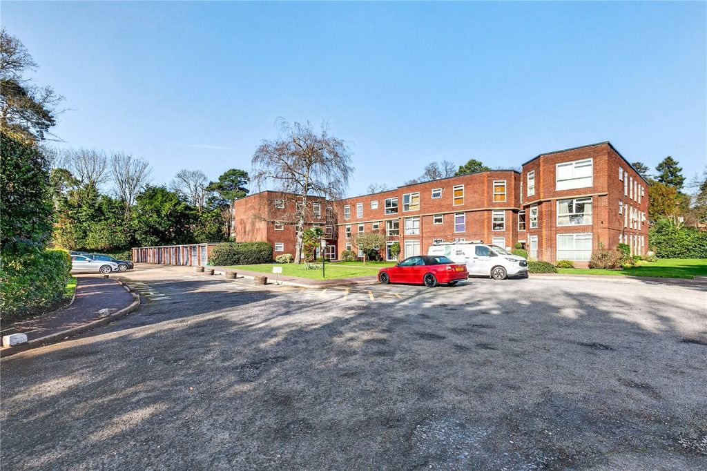 Additional image 21 of 2 bed flat for saleEllesmere Road, Weybridge, Surrey KT13