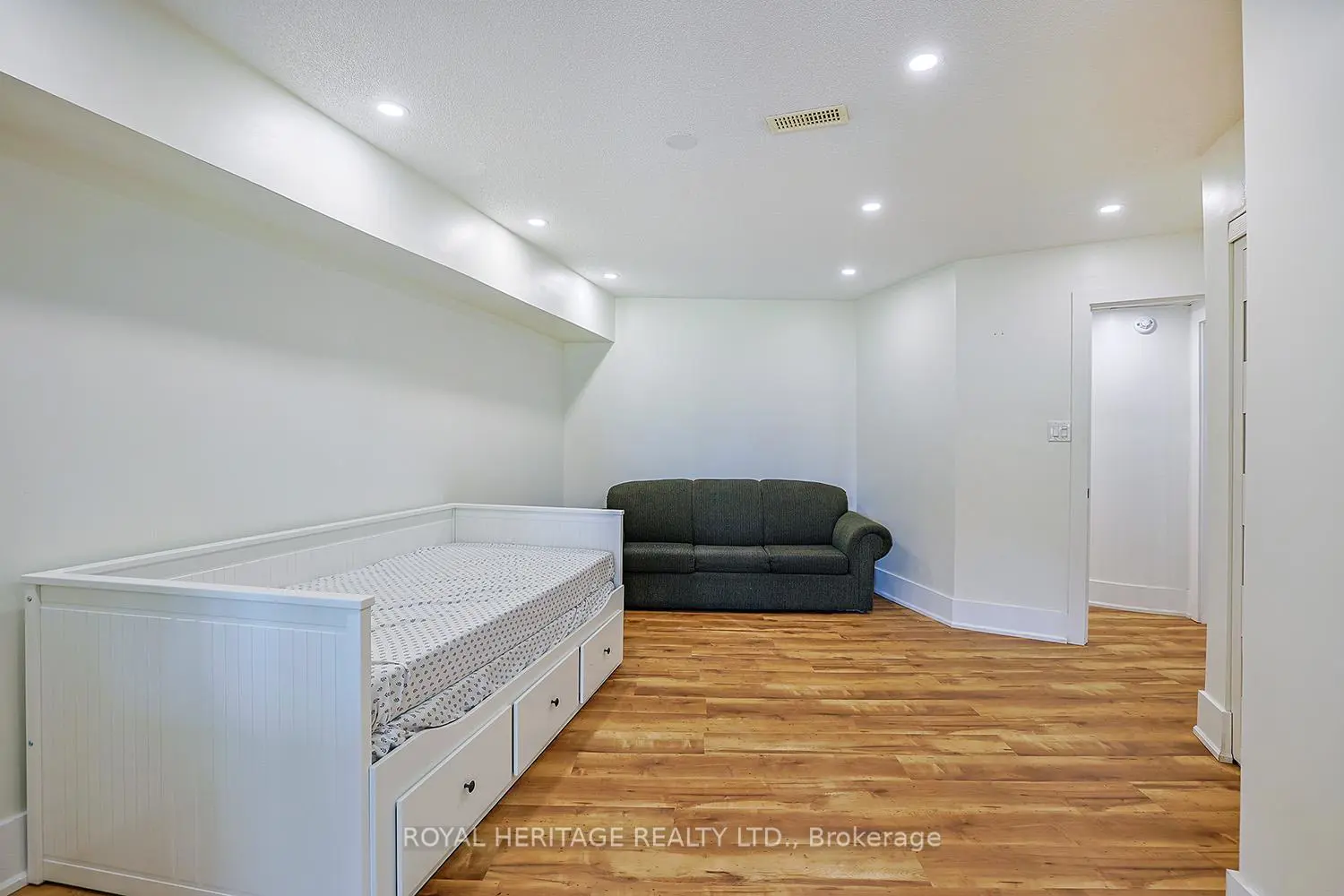 Additional image 14 of 5225 Rice Lake Drive