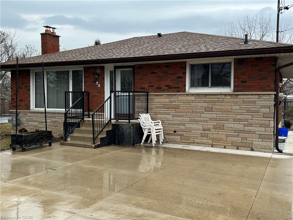 Upper-73 Chipman Avenue, Hamilton, ON, L9A 2S9