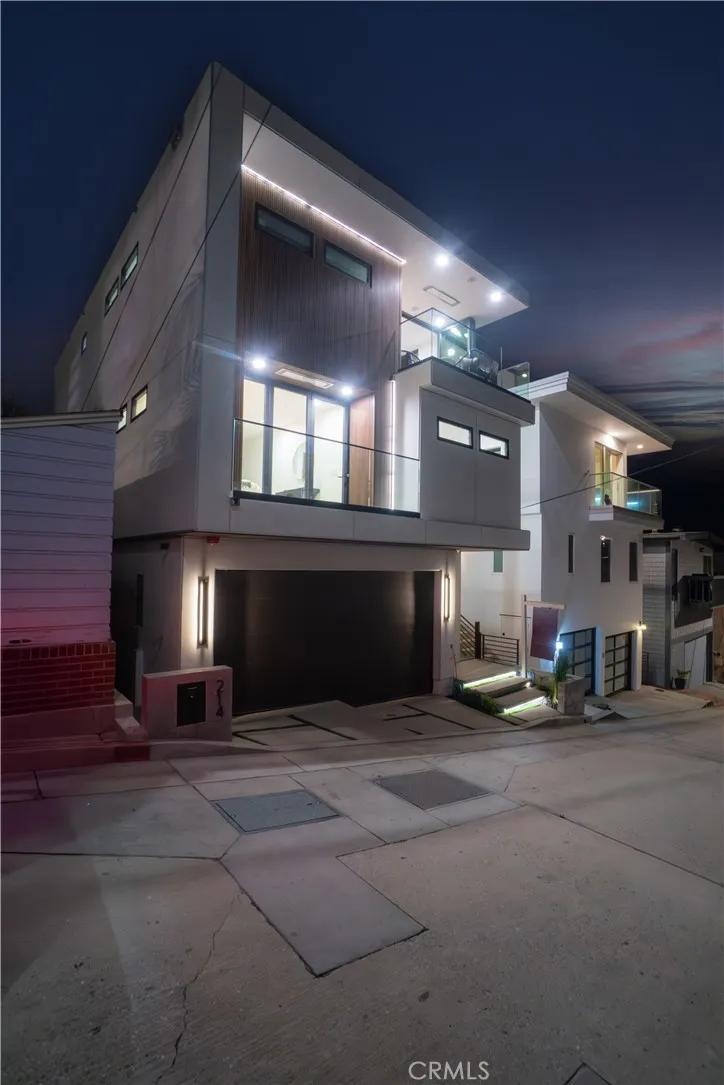 Additional image 57 of 214 El Porto Street, Manhattan Beach, CA 90266