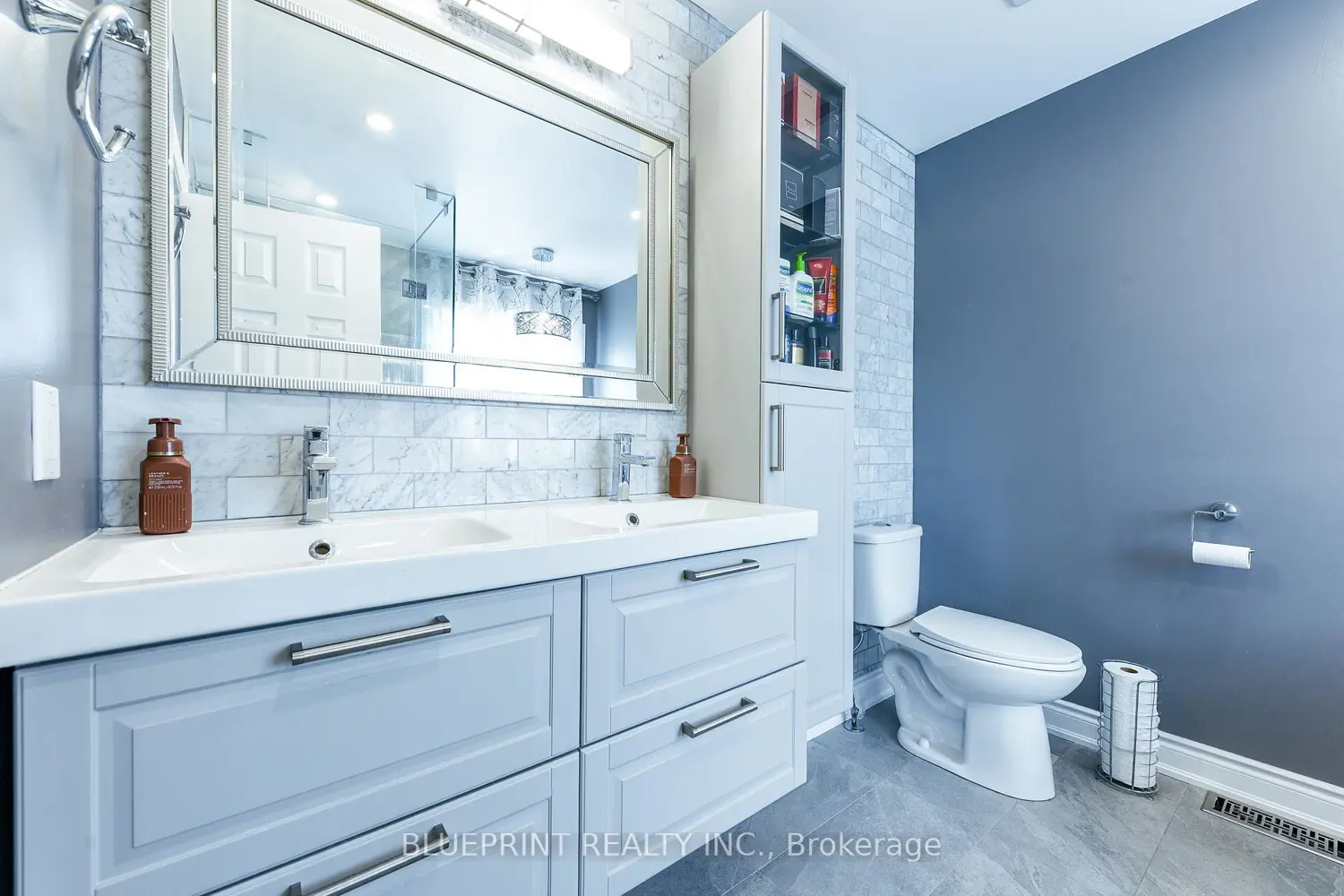 Additional image 8 of 812 Knotty Pine Grove