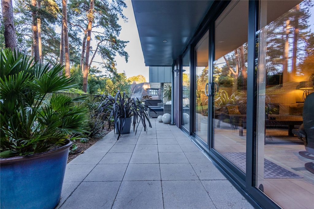 Additional image 8 of 3 bed flat for saleCrosstrees, Lilliput Road, Poole, Dorset BH14