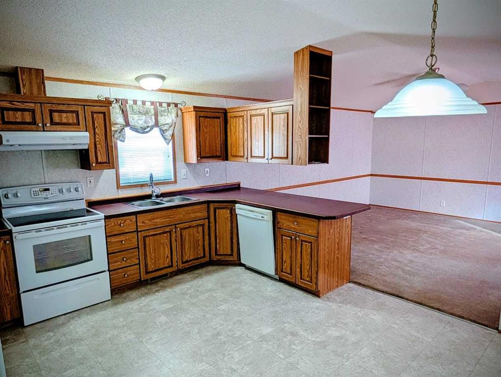Additional image 5 of 211 Railway Avenue, Coaldale, AB, T1M 0A8