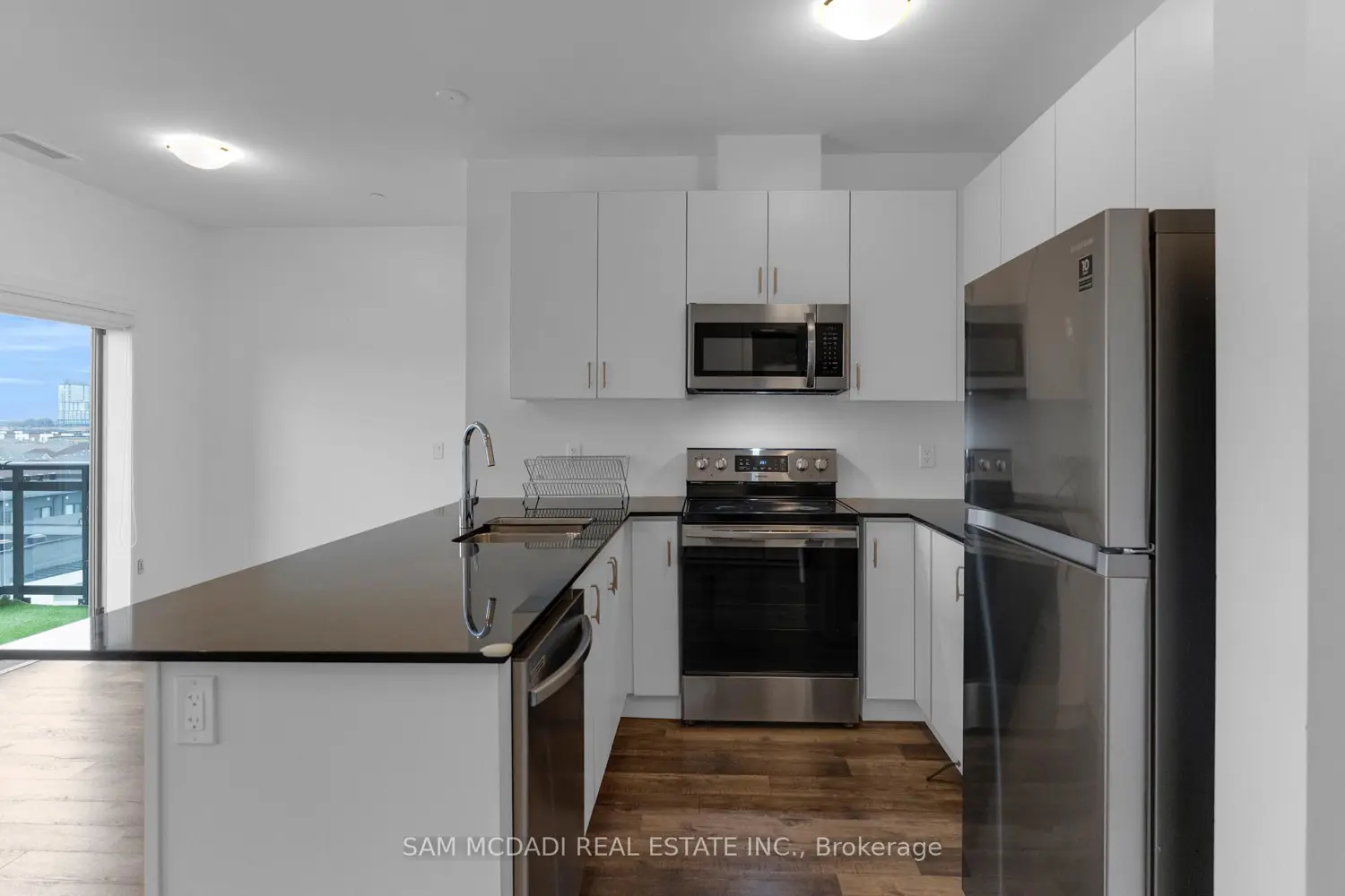 Additional image 6 of 102 Grovewood Common 529