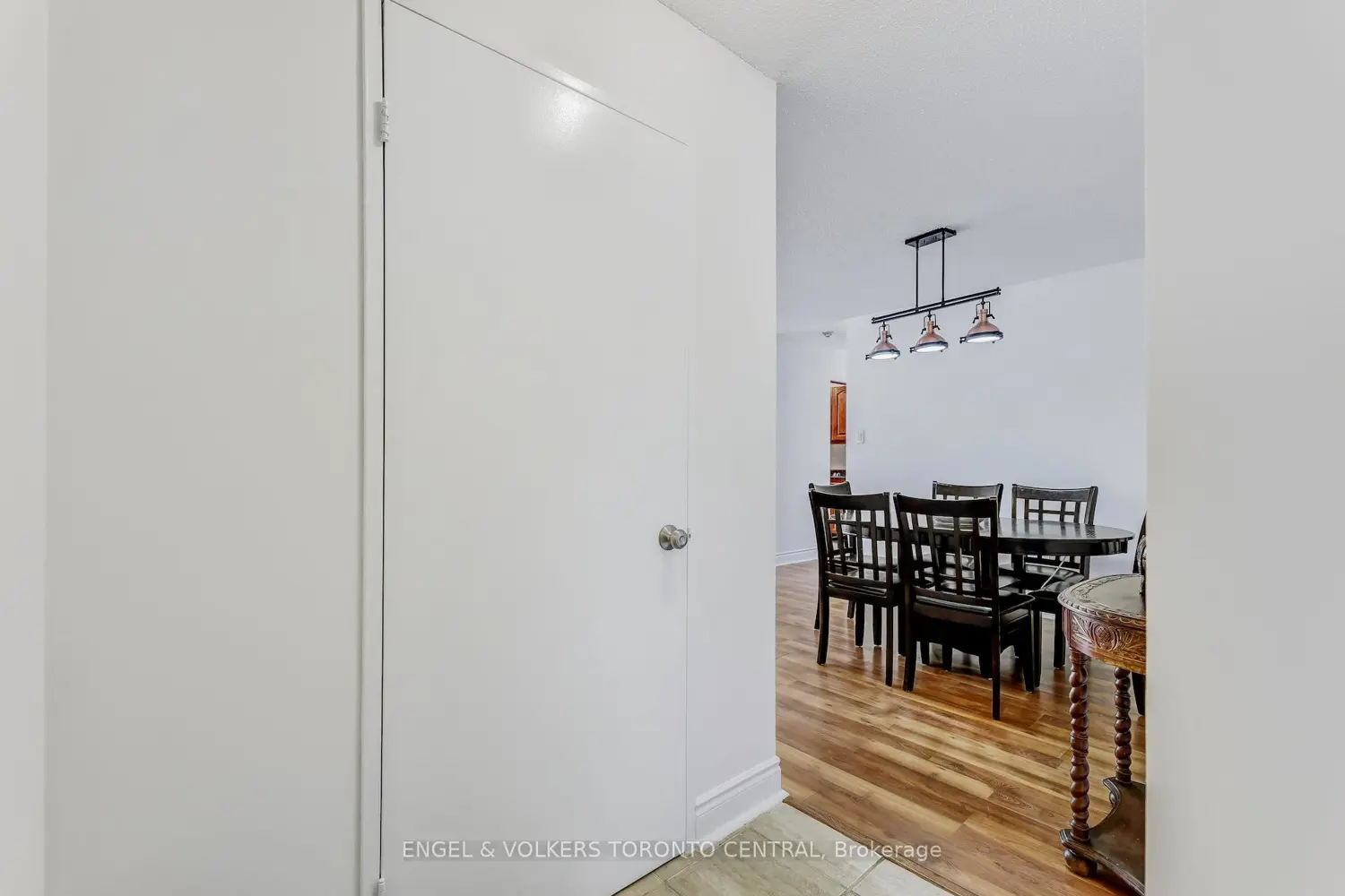 Additional image 3 of 15 Sewells Road 207